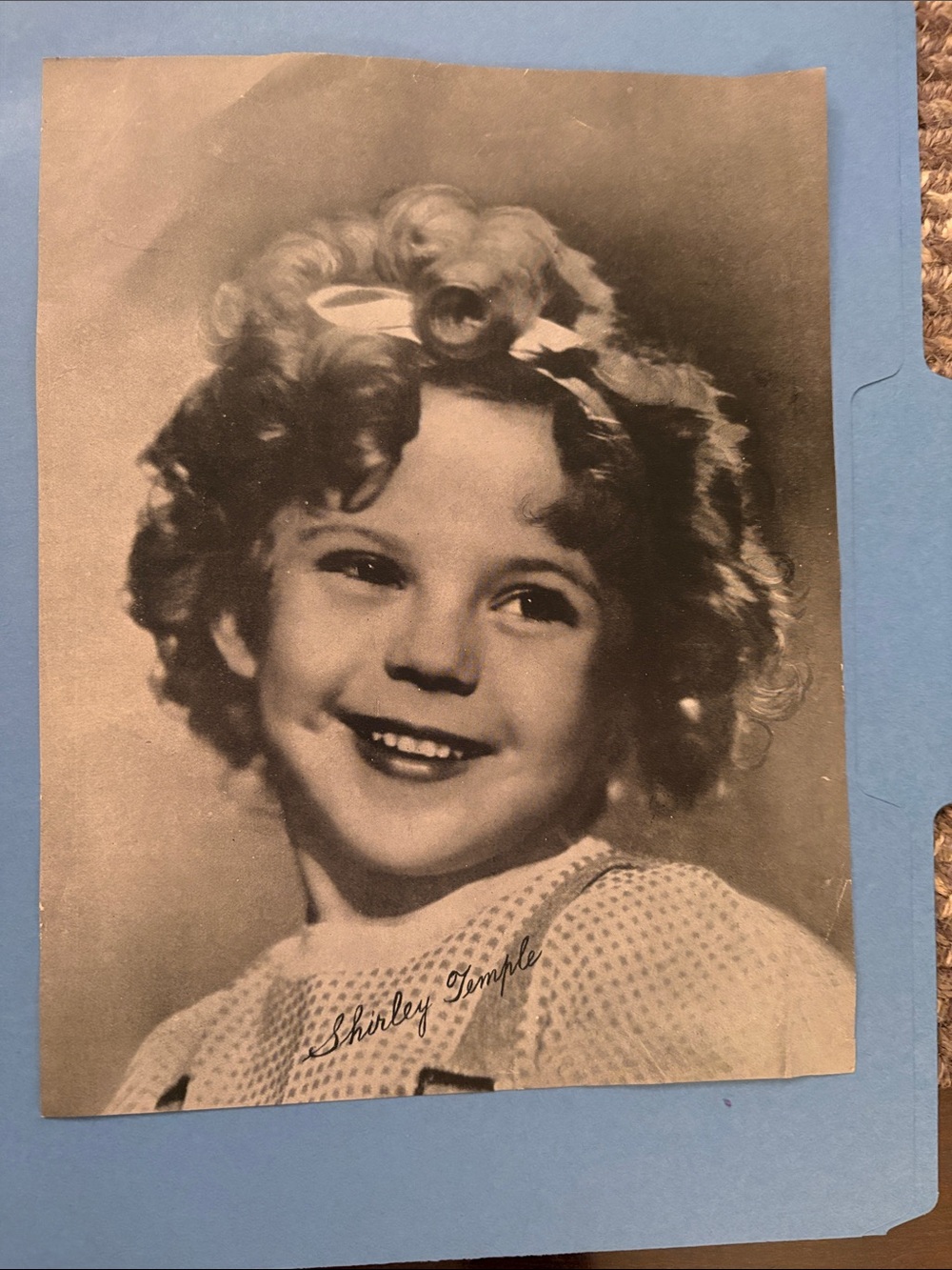 ✔️ Vintage promotional photo of Shirley Temple
